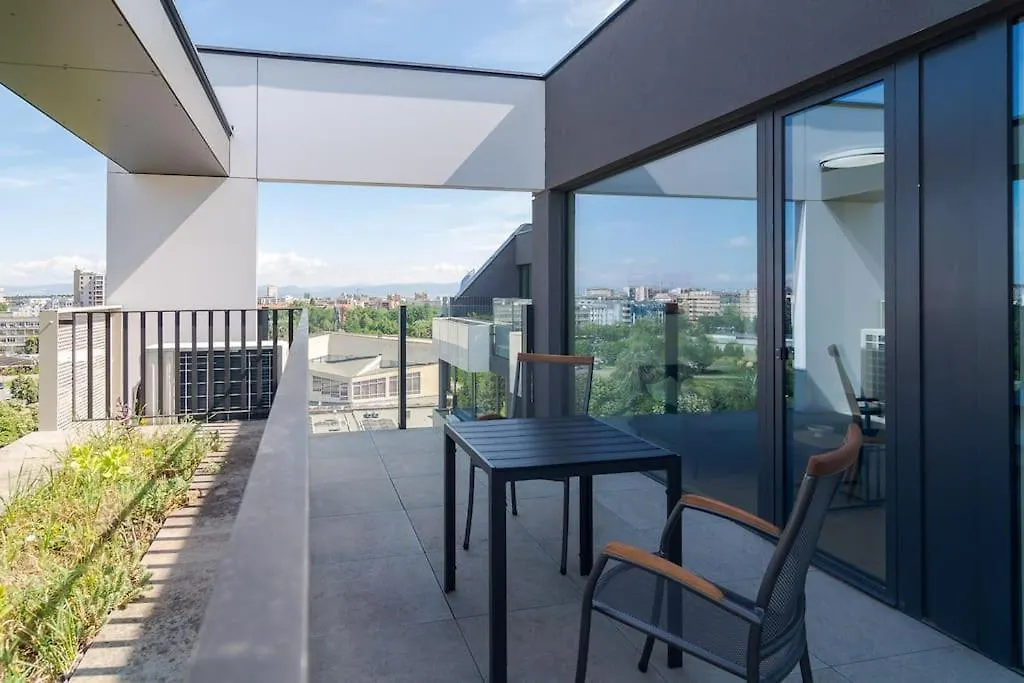 My Campus 1 Bdrm, Romantic, Panorama View, Free Parking, Self Check-In Sofia Apartment